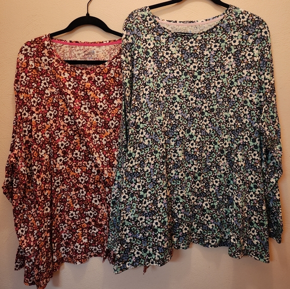 croft & barrow Tops - Bundle Of 2 Croft & Barrow Floral Shirts